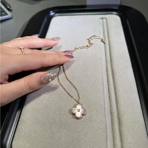 Van Cleef Arpels Clover Necklace Pink Mother Pearl